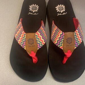 Yellow Box Women's Multicolor Chevron Flip Flop - Black Sole, Hot PinkStrap